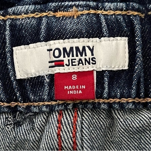 Tommy Hilfiger Women’s Paperbag High Rise Jean Size 8 Logo embroidered all over - Picture 9 of 11
